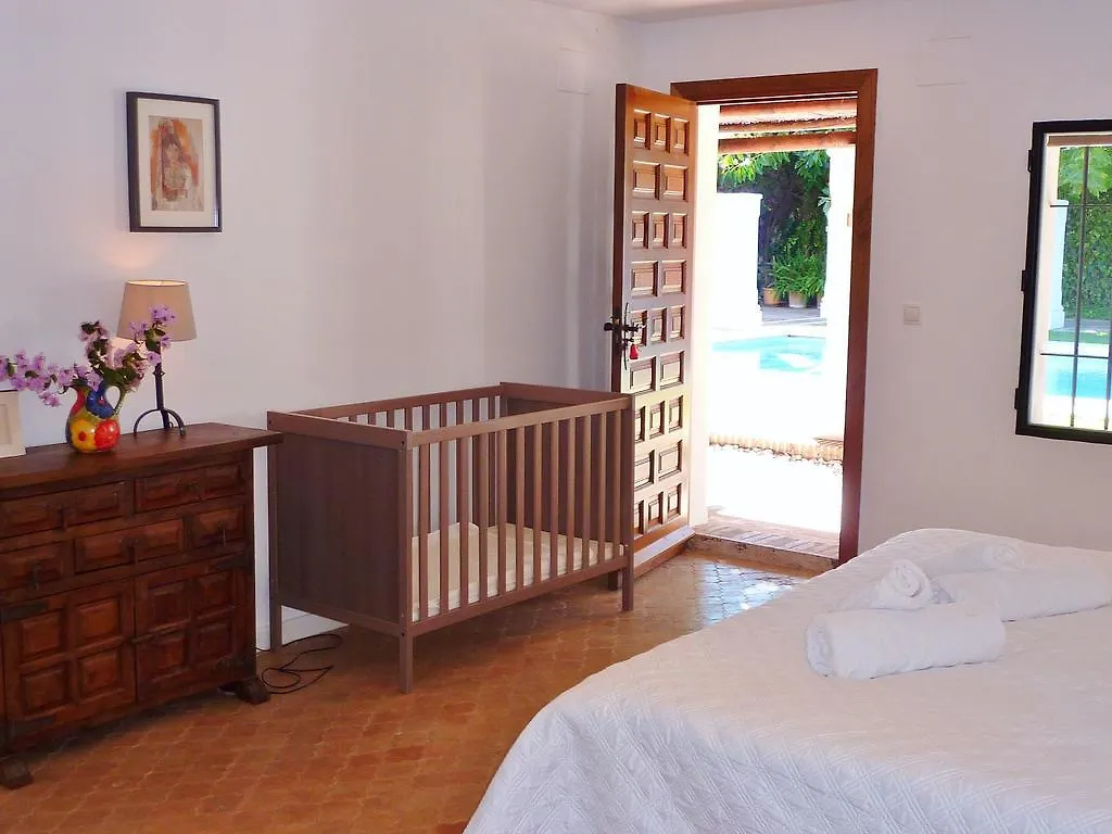 Luxurious Villa In Marbella With Swimming Pool
