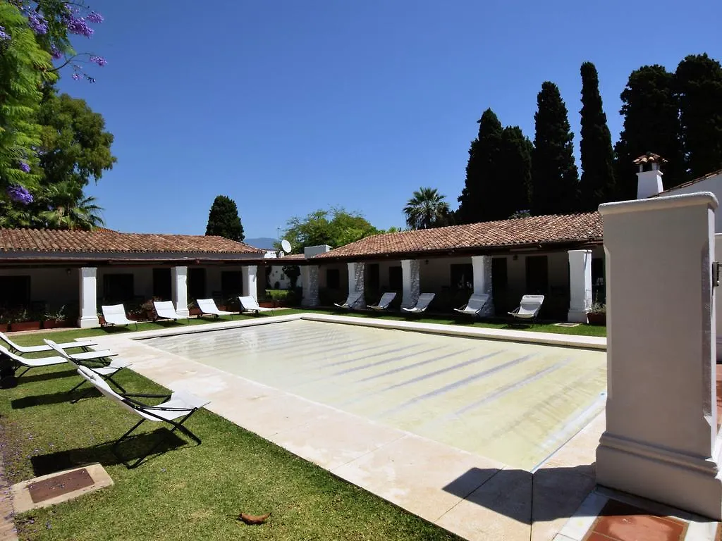 Luxurious Villa In Marbella With Swimming Pool