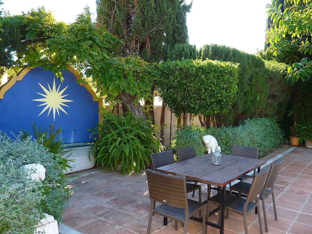 Luxurious Villa In Marbella With Swimming Pool